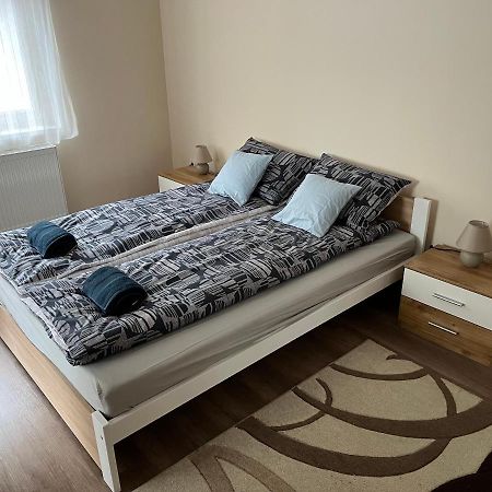 Albi Apartman Szeged Ngoại thất bức ảnh