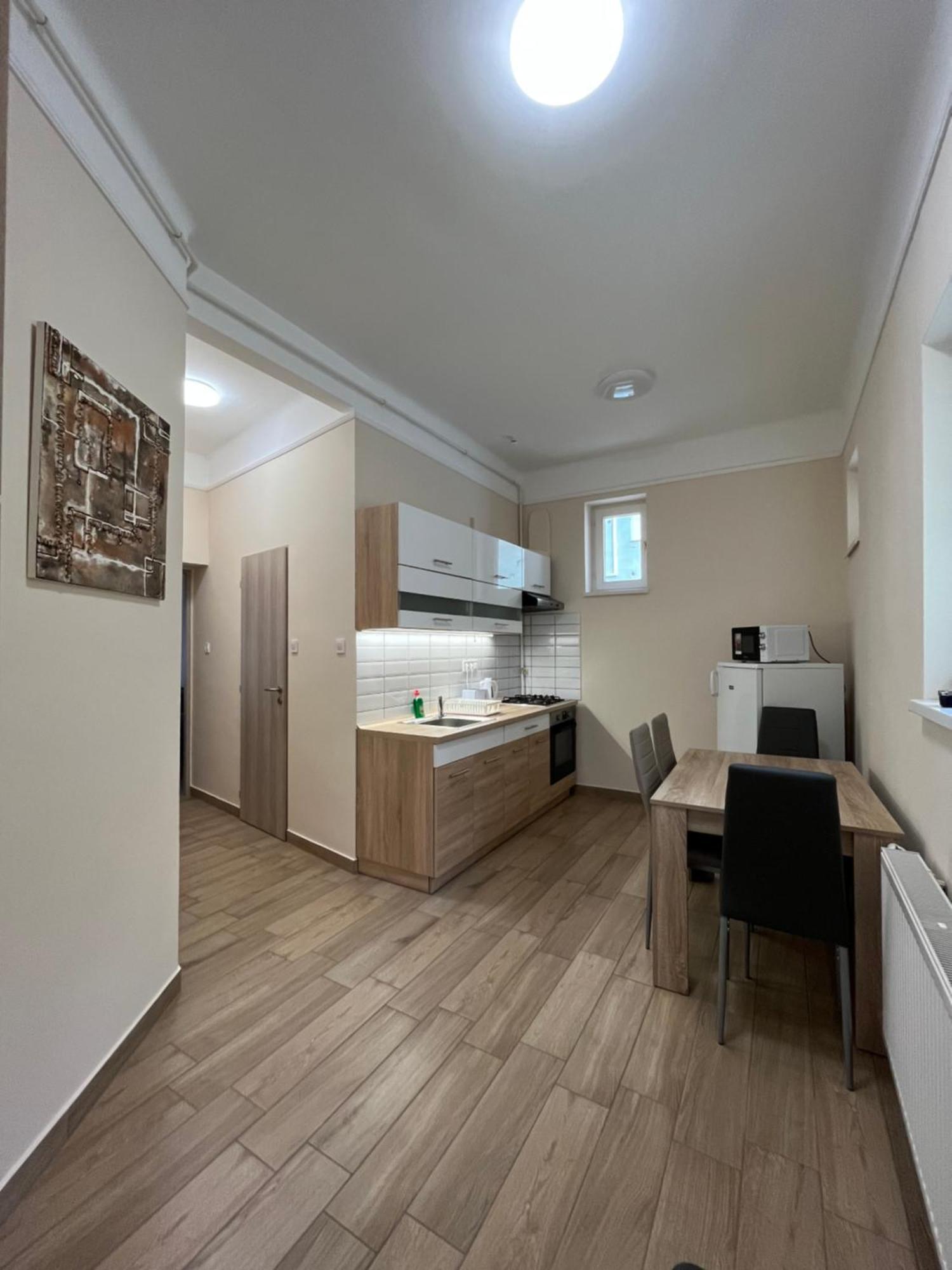Albi Apartman Szeged Ngoại thất bức ảnh
